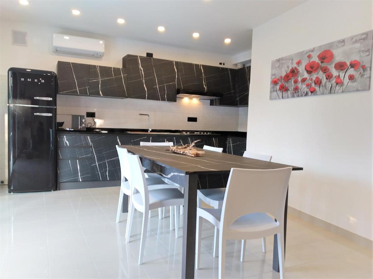 Villa Cisa Con Yacuzzi Lignano Sabbiadoro Dış mekan fotoğraf