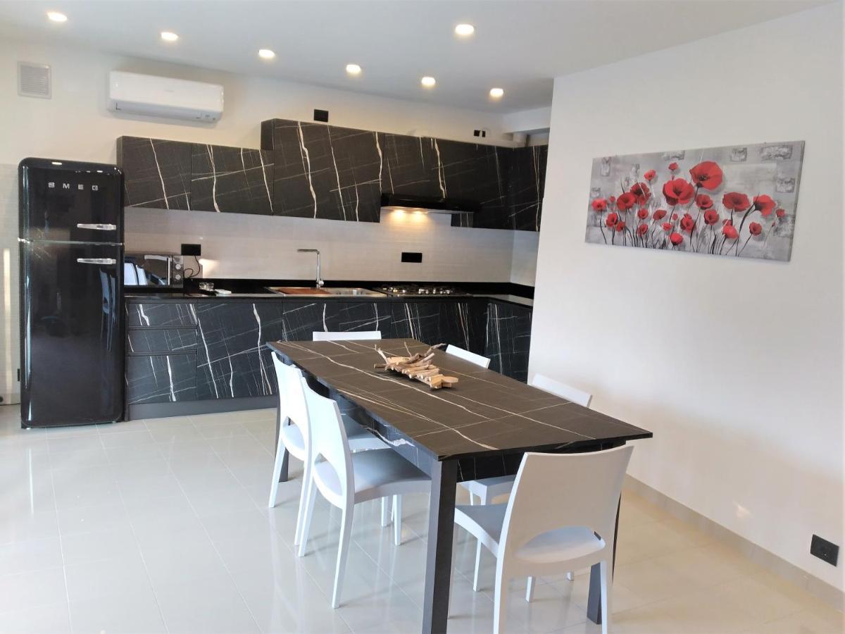 Villa Cisa Con Yacuzzi Lignano Sabbiadoro Dış mekan fotoğraf