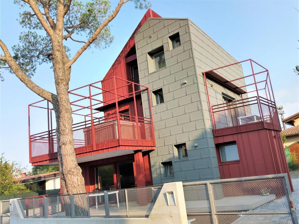 Villa Cisa Con Yacuzzi Lignano Sabbiadoro Dış mekan fotoğraf