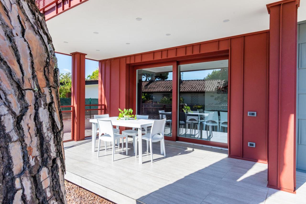 Villa Cisa Con Yacuzzi Lignano Sabbiadoro Dış mekan fotoğraf